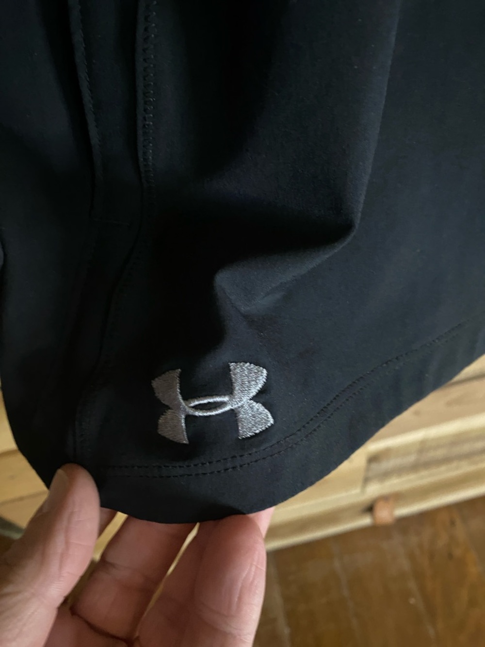 Under Armour Black Hooded Half-Zip Pullover size medium light weight - Picture 3 of 11